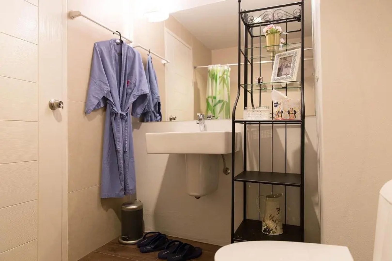 Mosaic Condominium by Malai