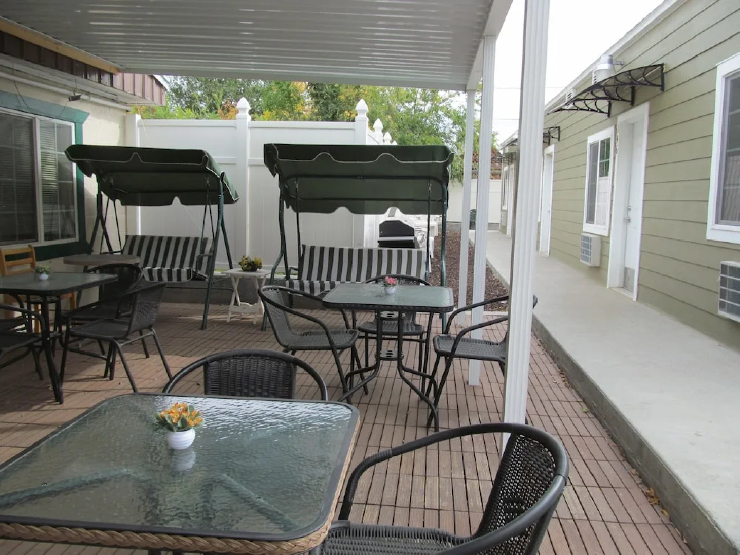 Western Motel Lovell