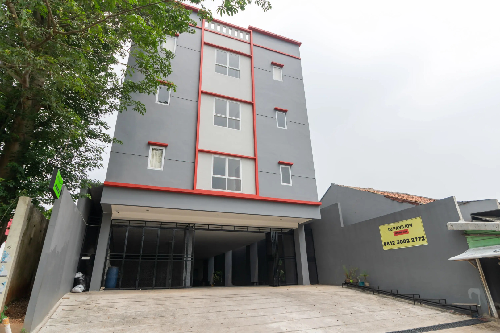 Urbanview Hotel Syariah DJ Gading Serpong