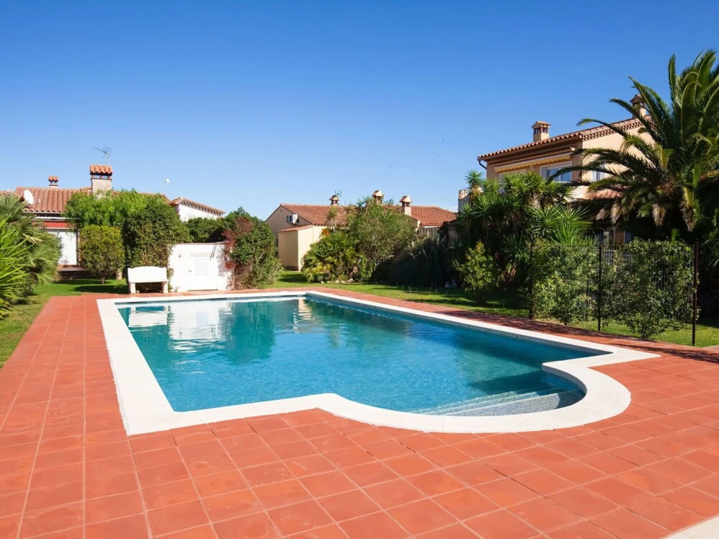 Quaint Holiday Home in Vilacolum With Swimming Pool