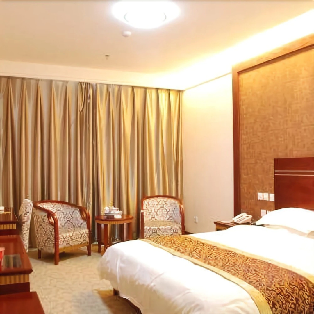Zhengyang Hot Spring Business Hotel