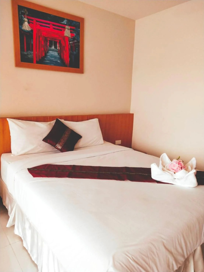 Grand Esie Service Apartment