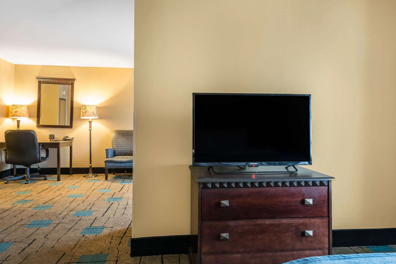 Comfort Suites near MCAS Beaufort