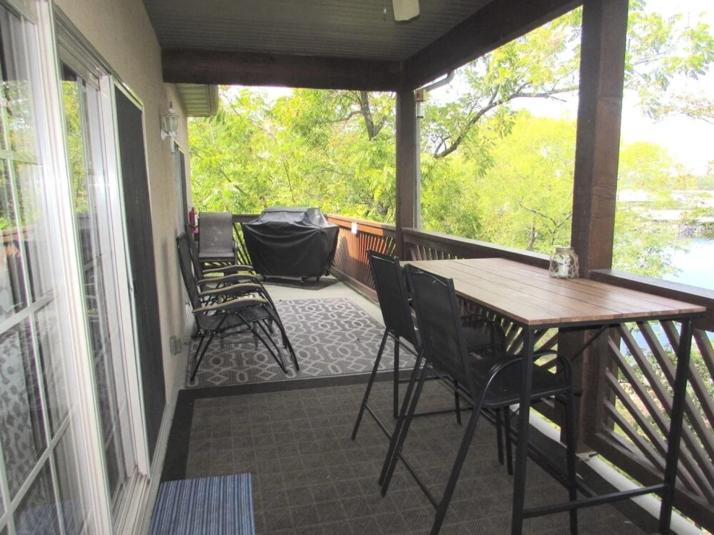 Condo A-7 3 Bedroom Condo by Redawning