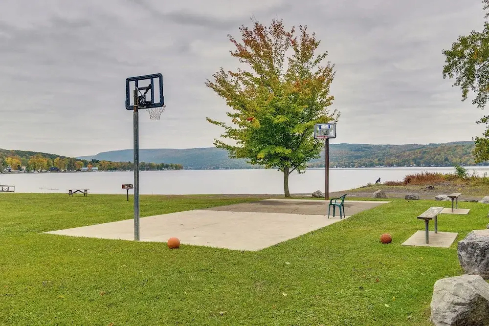 Pet-friendly Honeoye Cottage Rental: Walk to Lake!