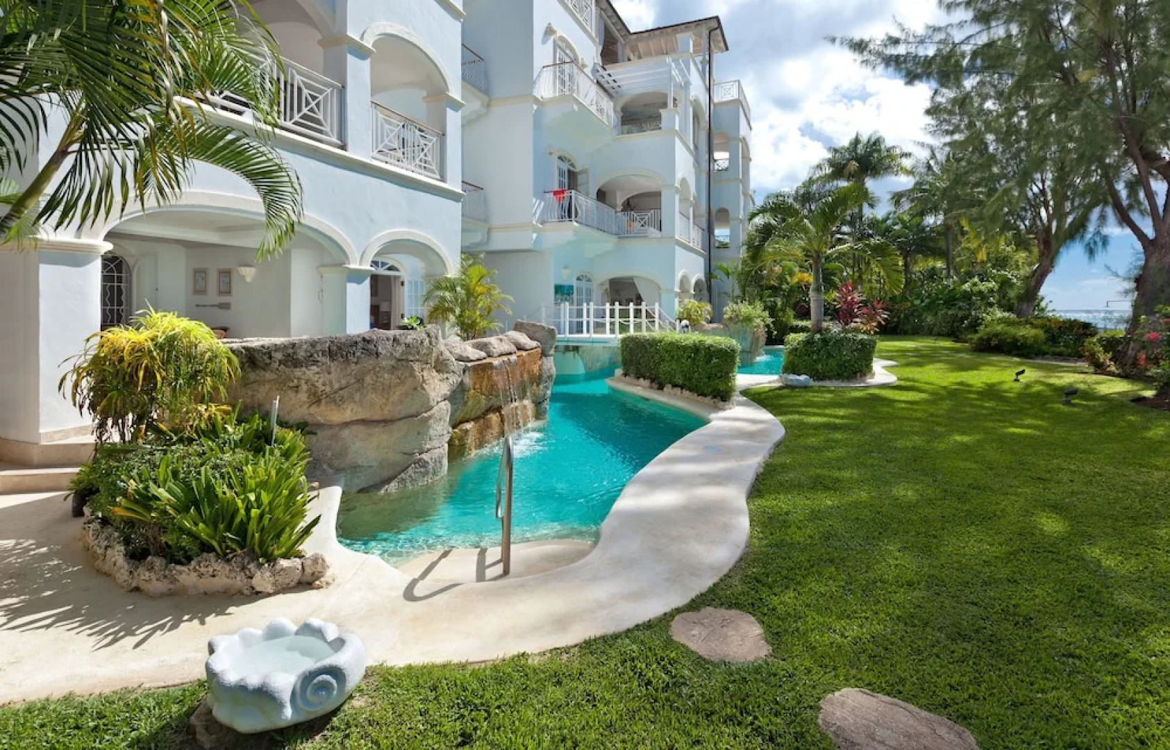 Old Trees 3 - Condo Halcyon