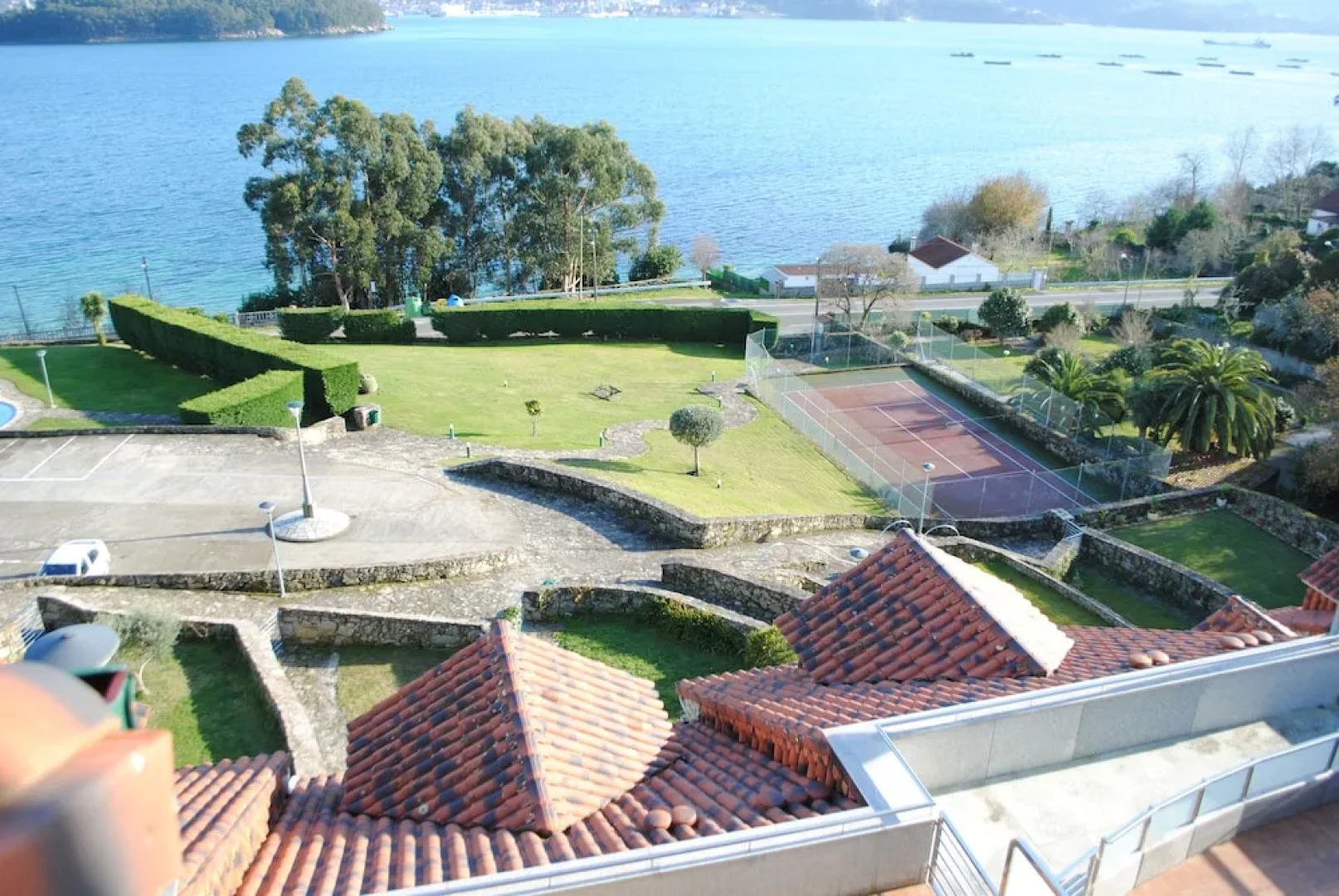 House - 4 Bedrooms with Pool and Sea views - 107739