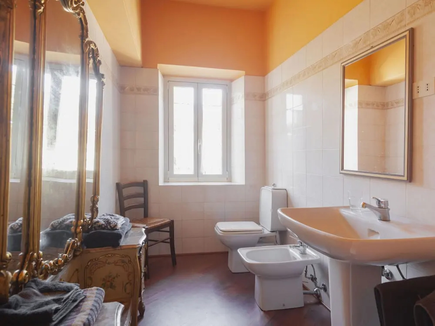 Delightful Holiday Home in Castelleto Ticino with Hot Tub