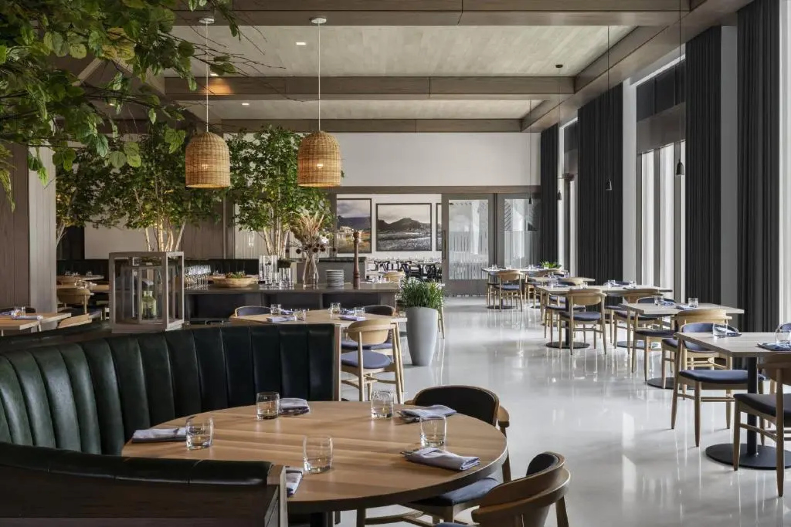 Renaissance Milwaukee West Hotel