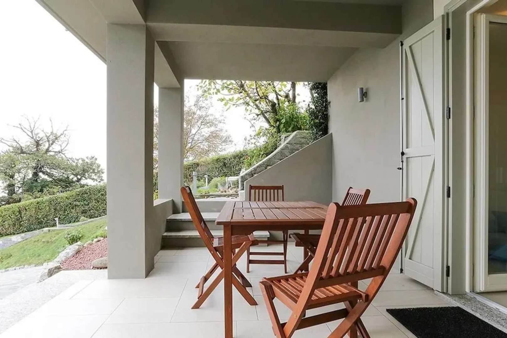 Italian Lakes 1 bed Apartment With Lake Views, Private Terrace, Wifi, Peaceful Location