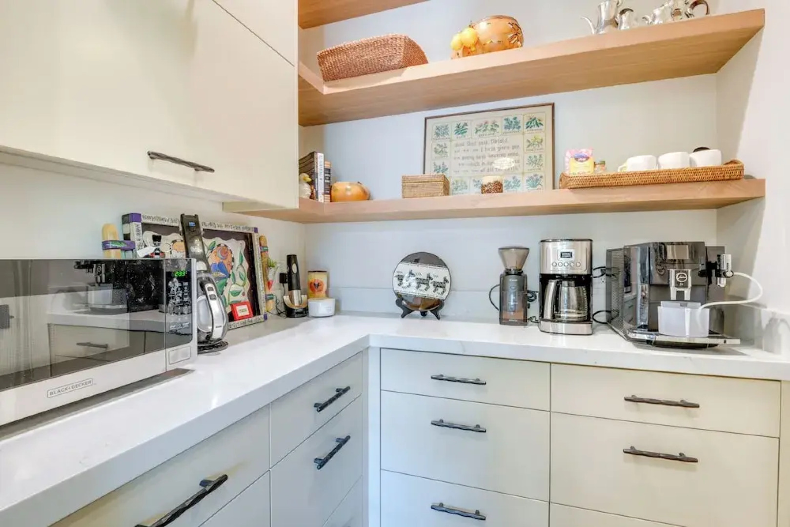 Luxury Alpine Home w/ Hot Tub: 1 Mi to Sun Valley!