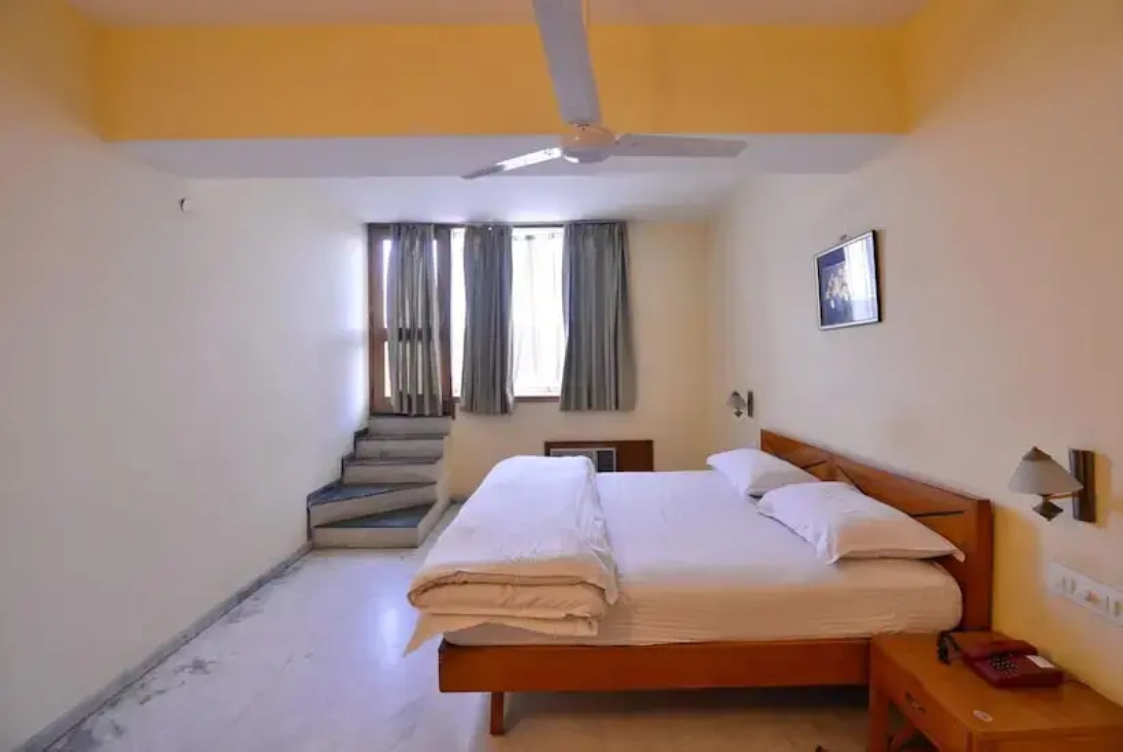 The Komfort Inn