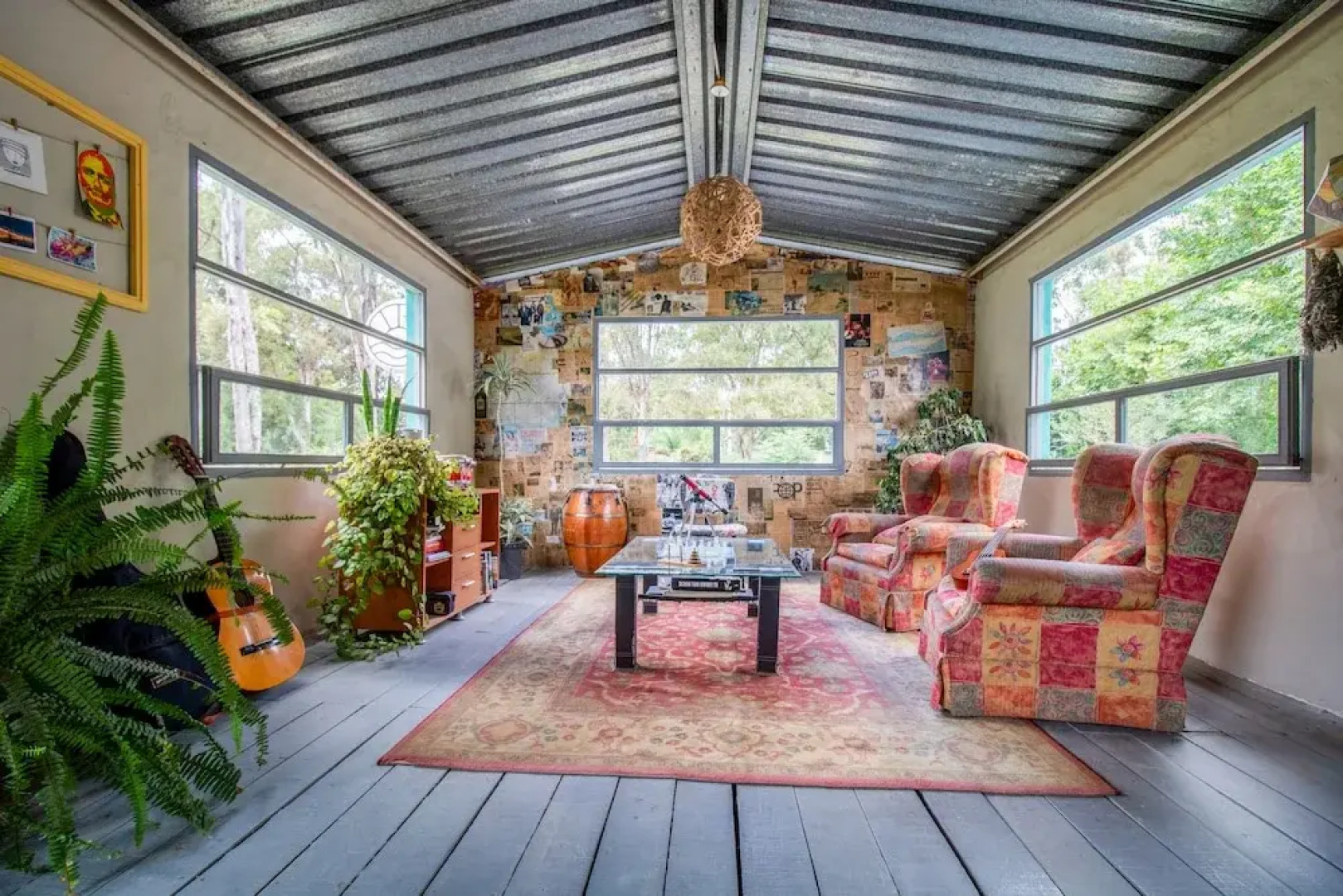 Mundaka Hostel y Bar - Adults Only