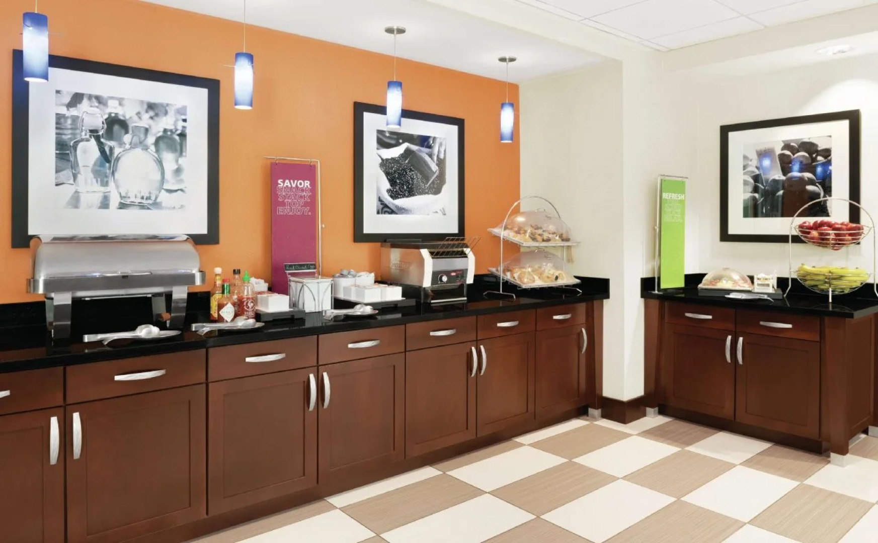 Hampton Inn & Suites Mishawaka/South Bend at Heritage Square