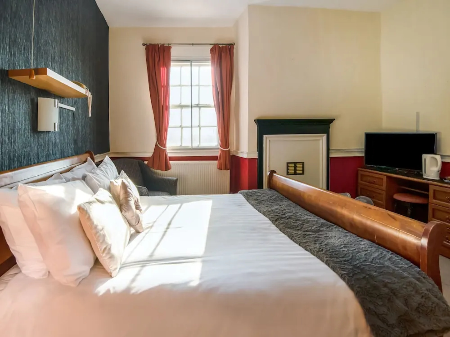 Hardwicke Arms Hotel