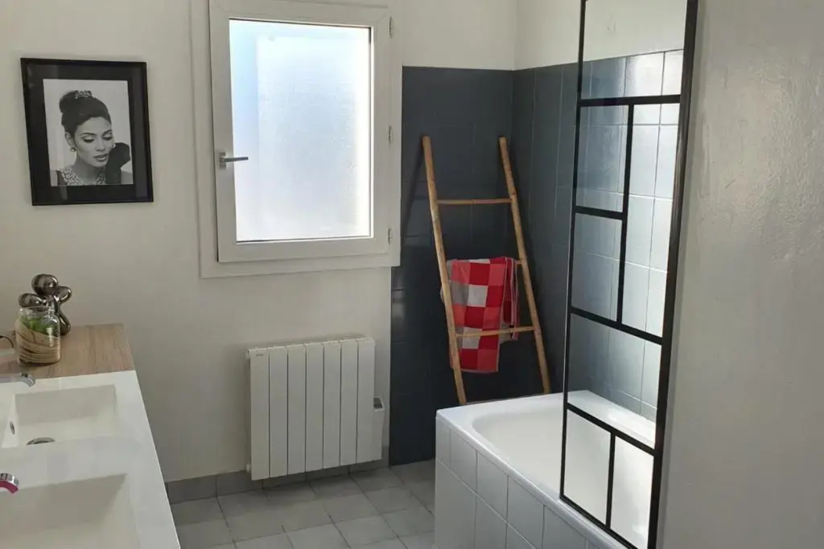 Large House with Garden in Sainte Marie de Re