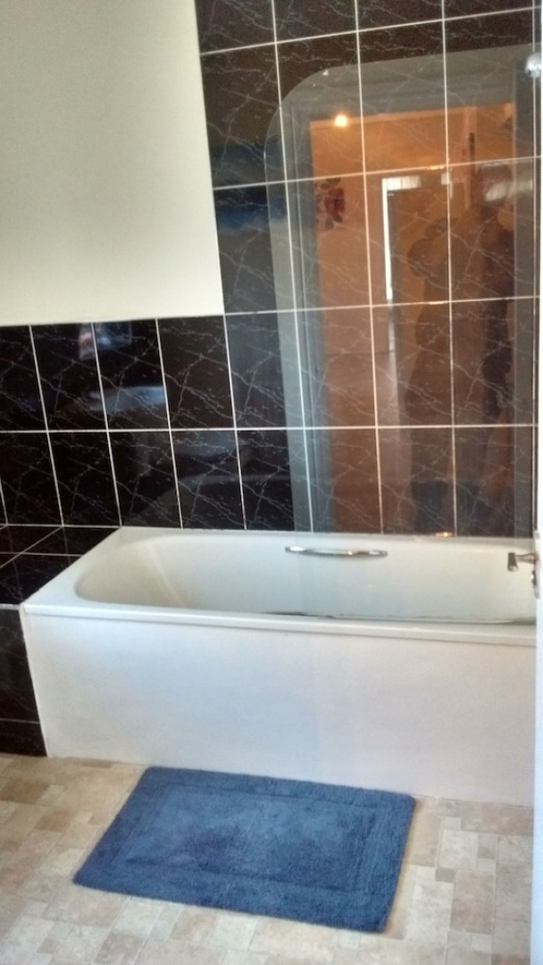 Derwent Street Apartment 1 - Self Catering Rooms