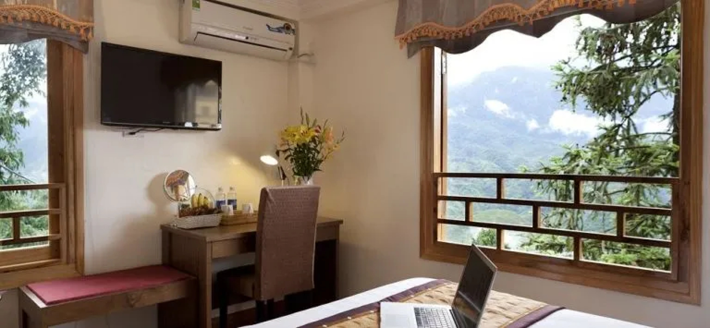 Eden Mountain View Hotel