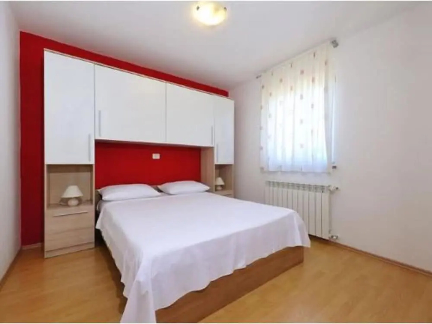 Modern Holiday Home in Novigrad With Swimming Pool