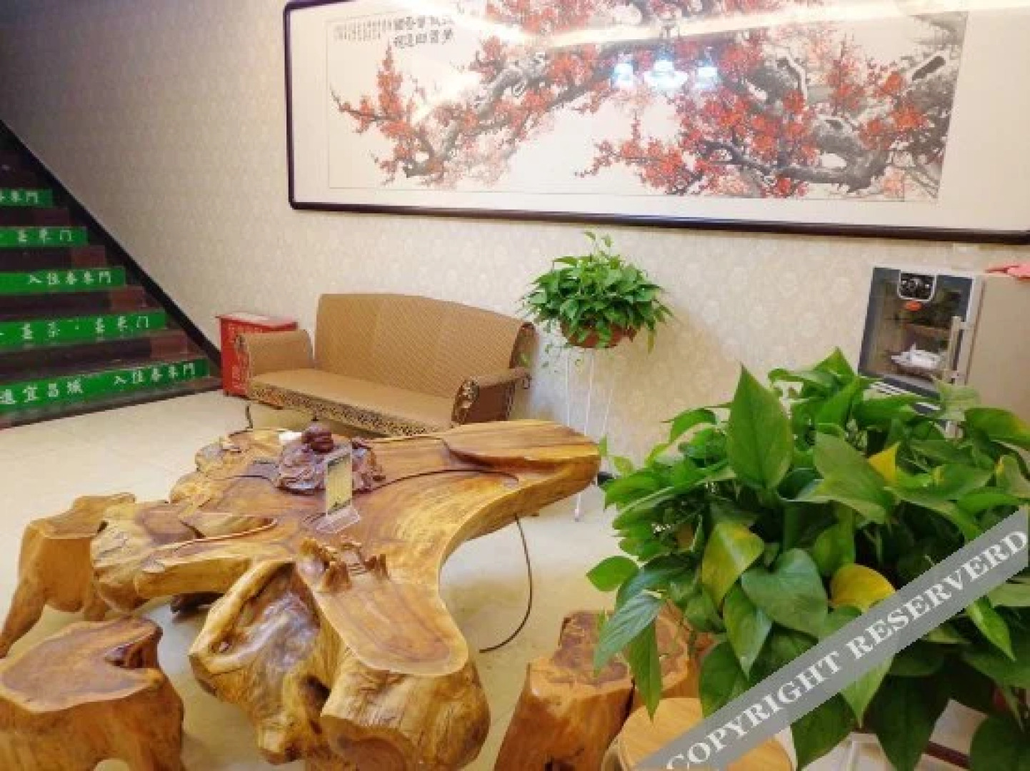 Yichang Spring Business Hotel