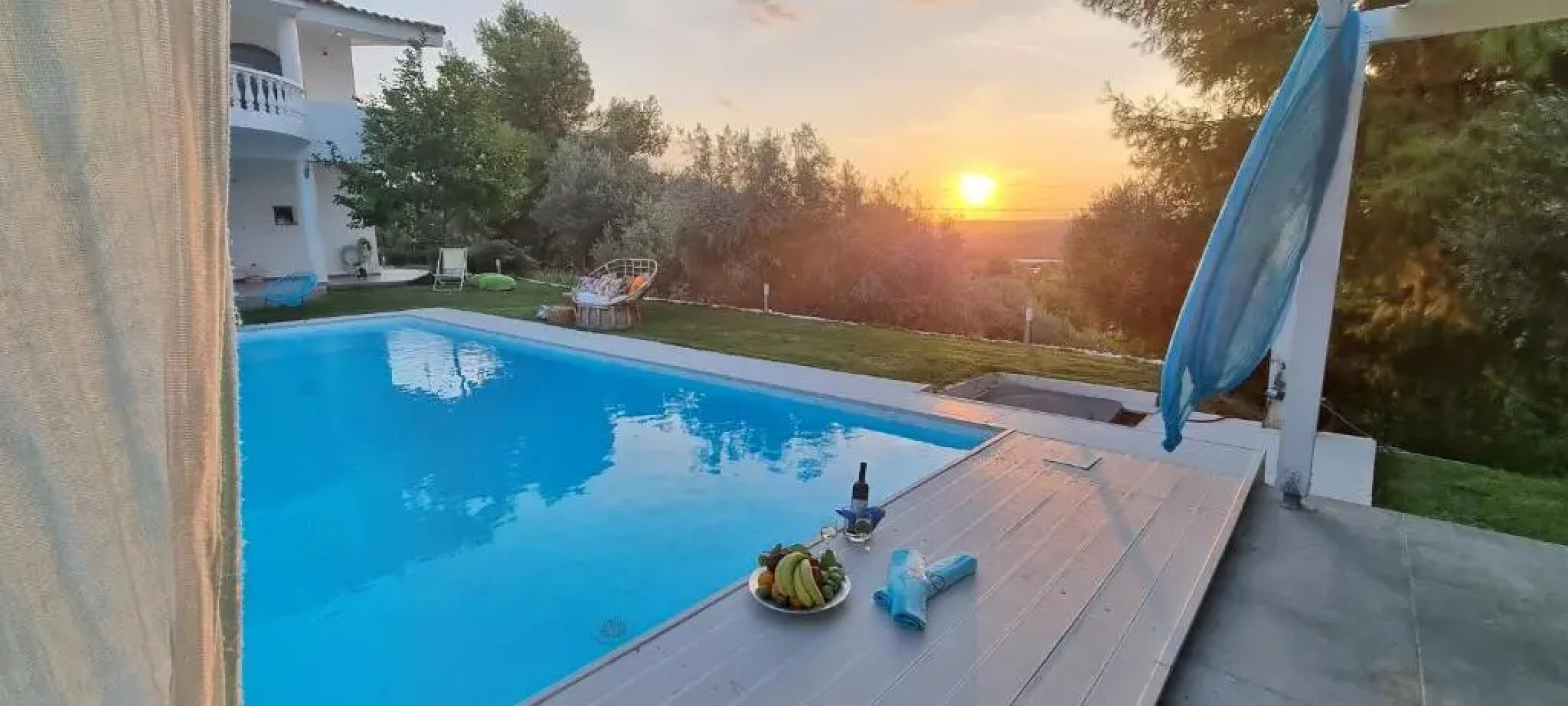 Heavenly Views-1 Maisonette with Unique Architecture close to the Beach