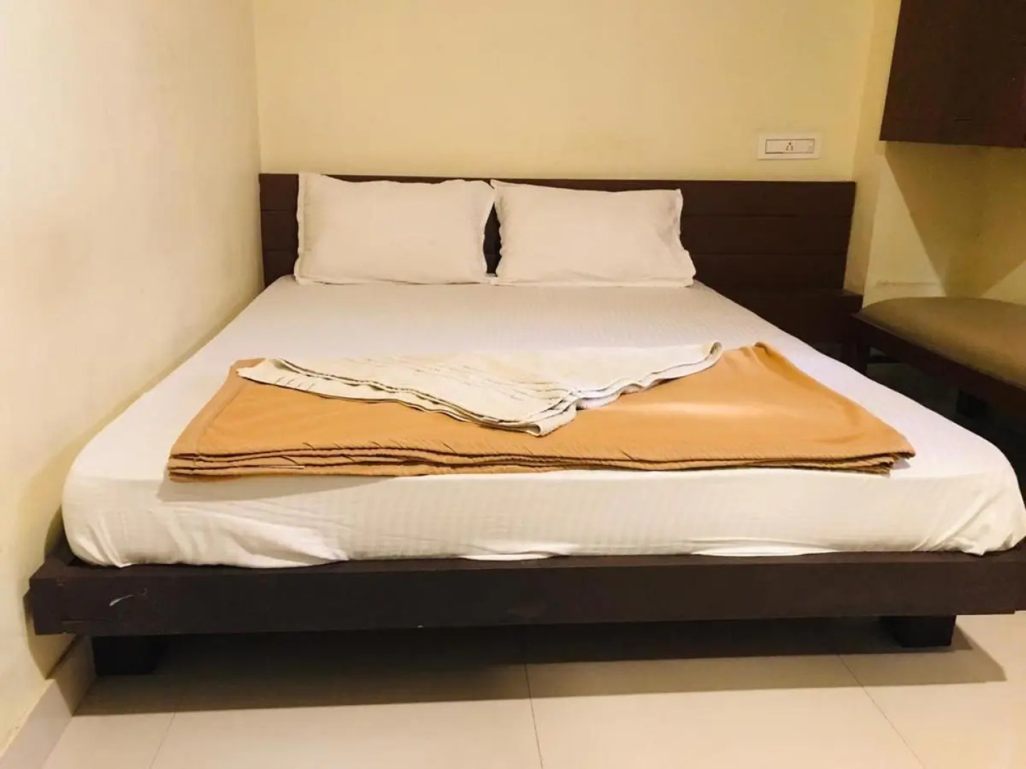 STAYMAKER Bright Palace Residency