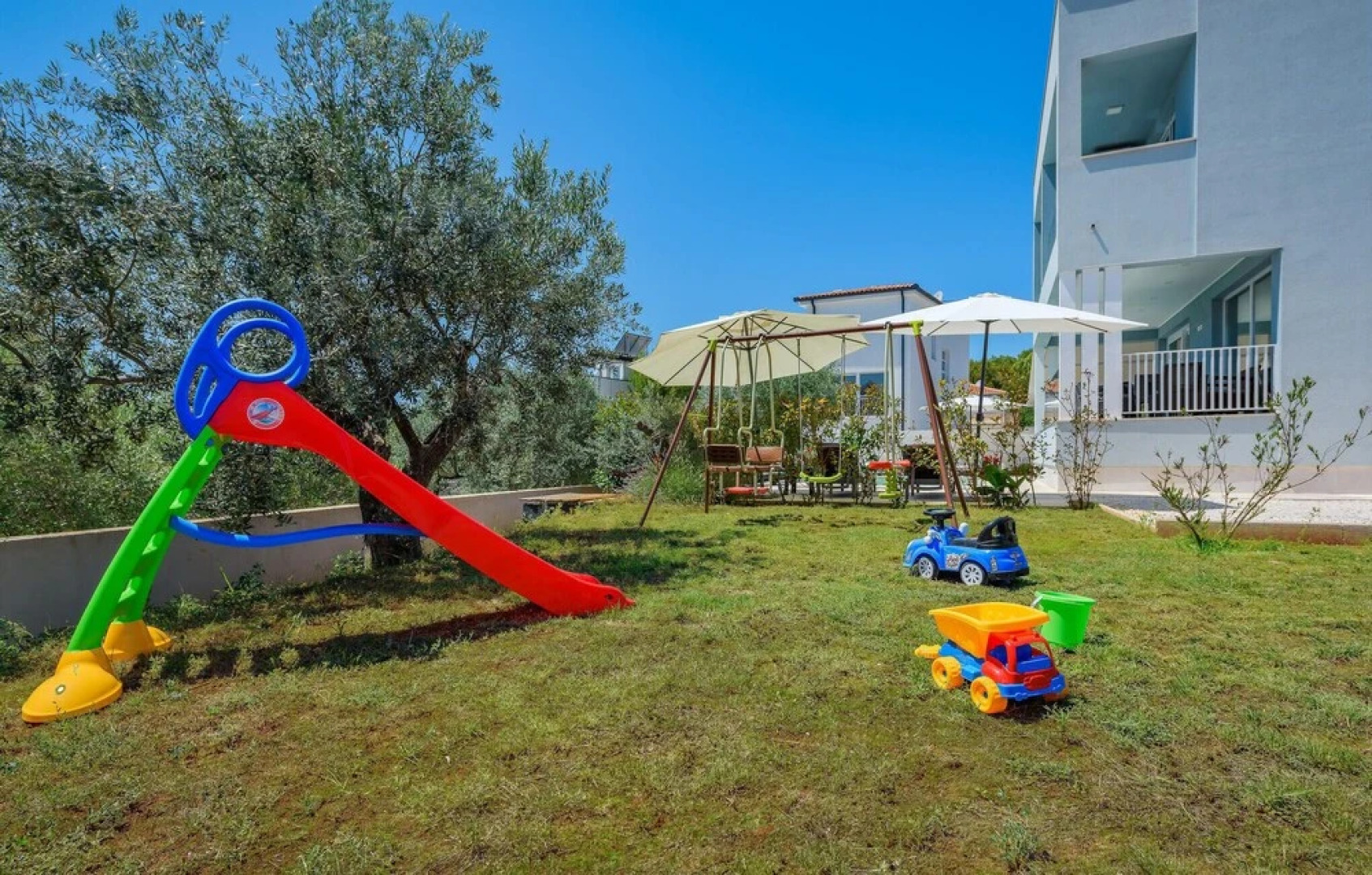 Awesome Home in Fazana With 4 Bedrooms, Wifi and Outdoor Swimming Pool