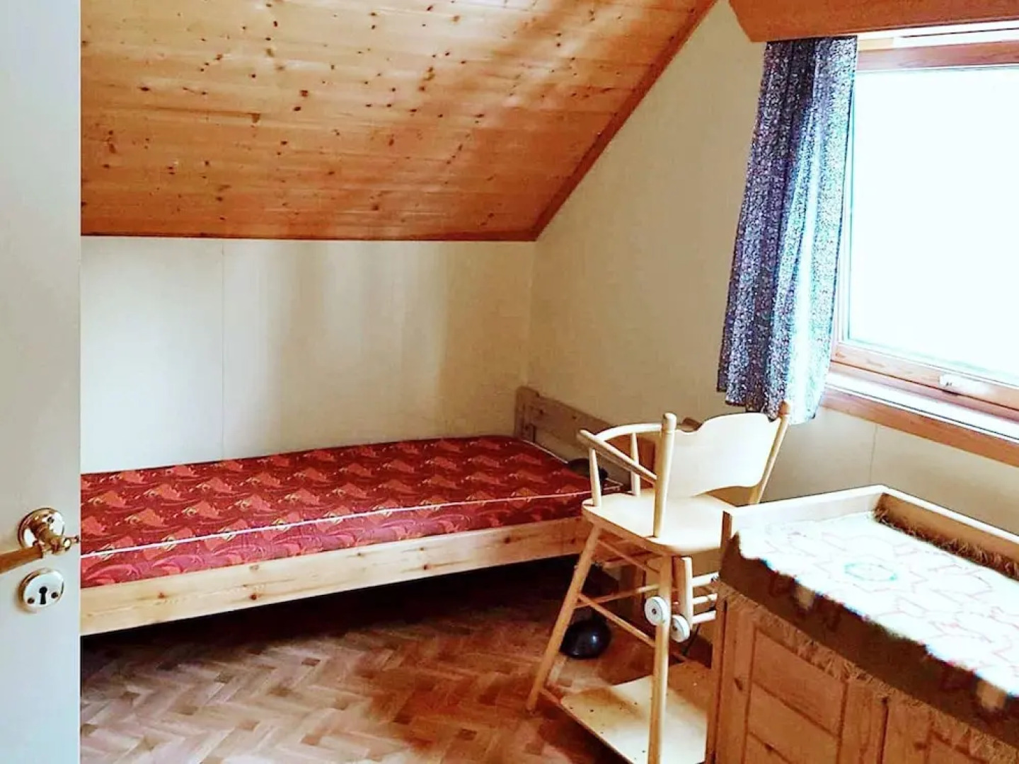 6 Person Holiday Home in Tessanden