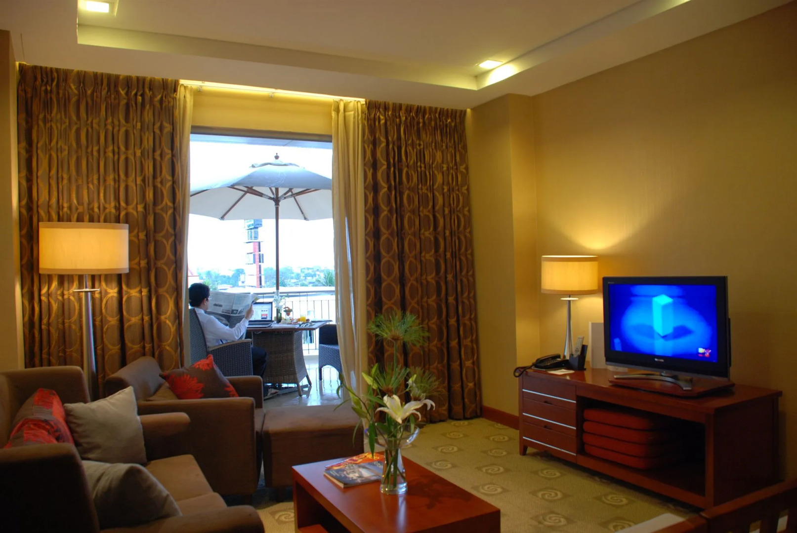 The Avenue Plaza Hotel