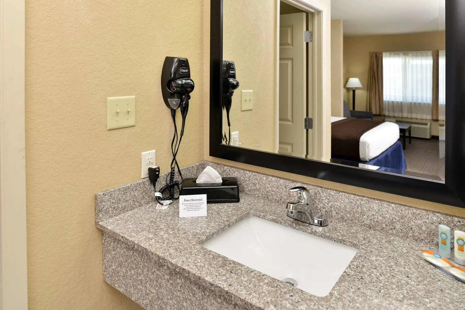 Western Inn & Suites