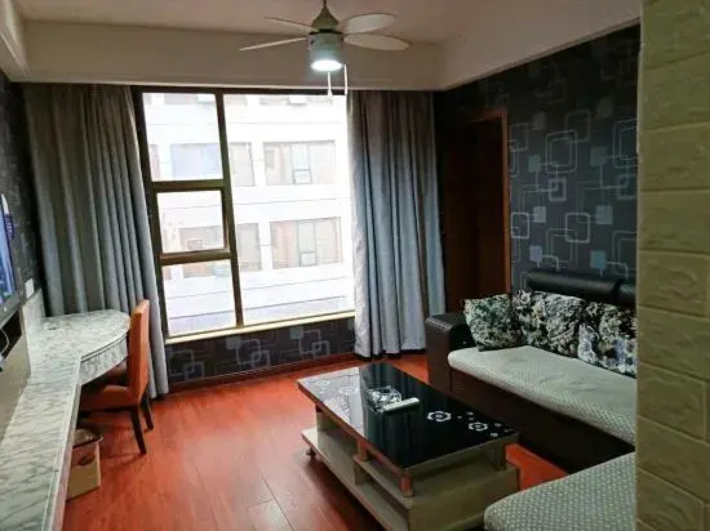 6+1 Chain Hotel Huaihua Railway Station