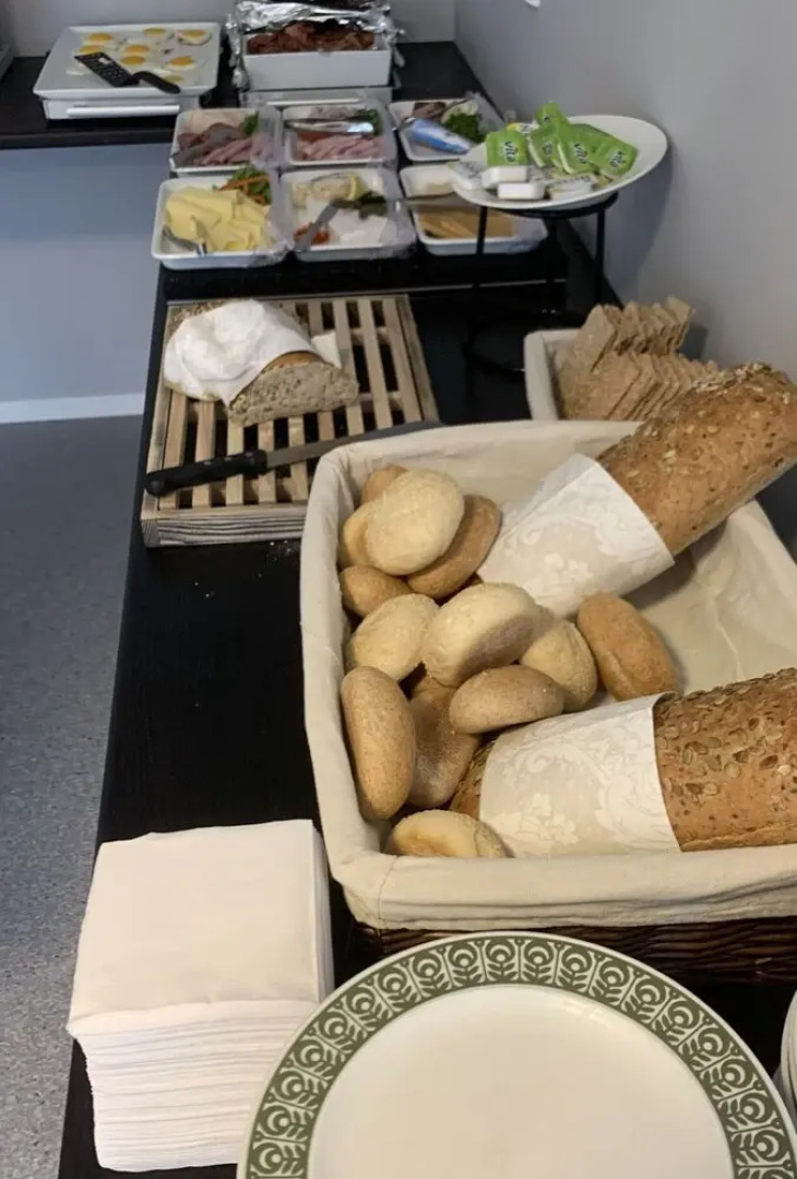 Husnes Sentrum Hotell