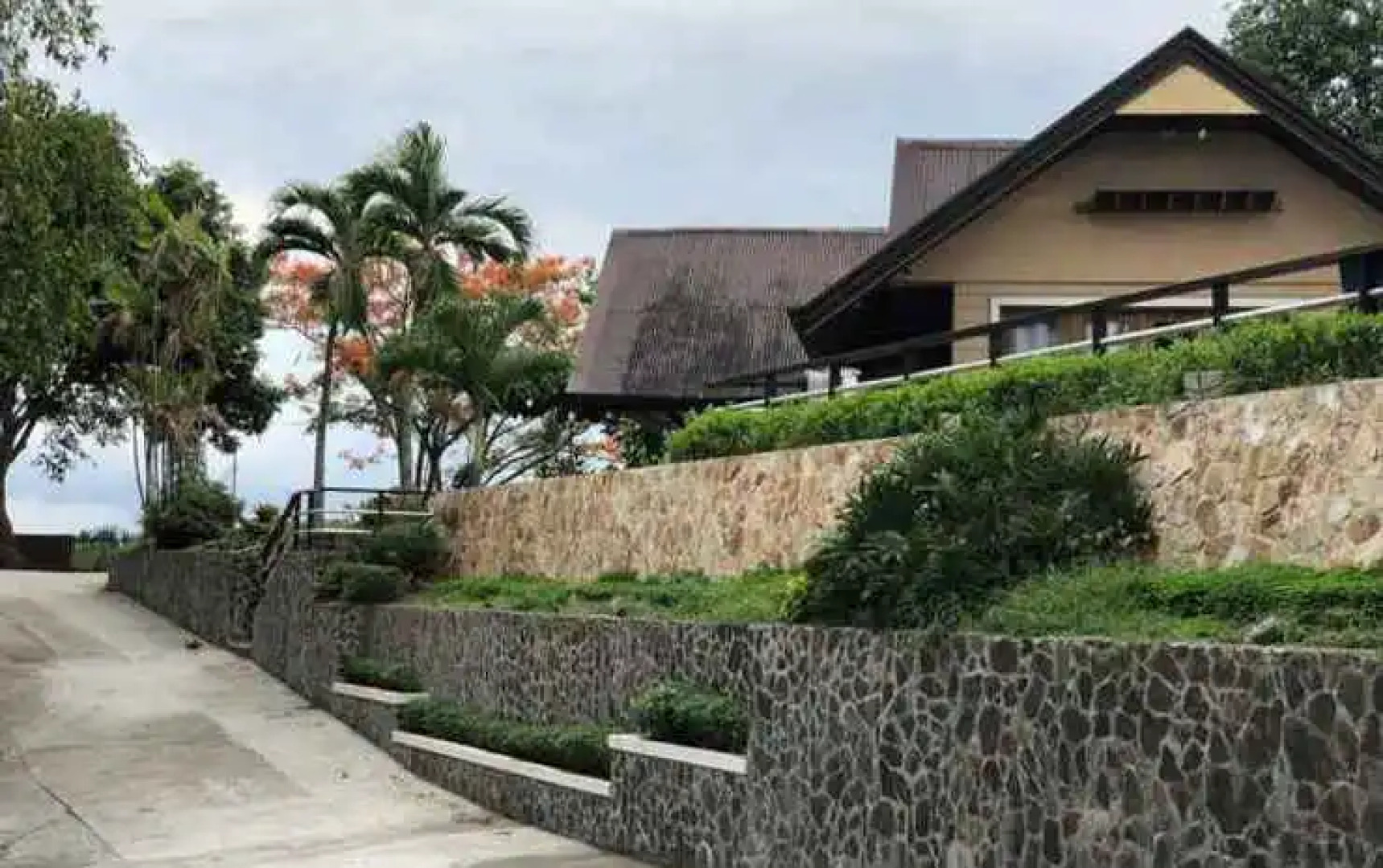 OYO 412 Viewfort Venue