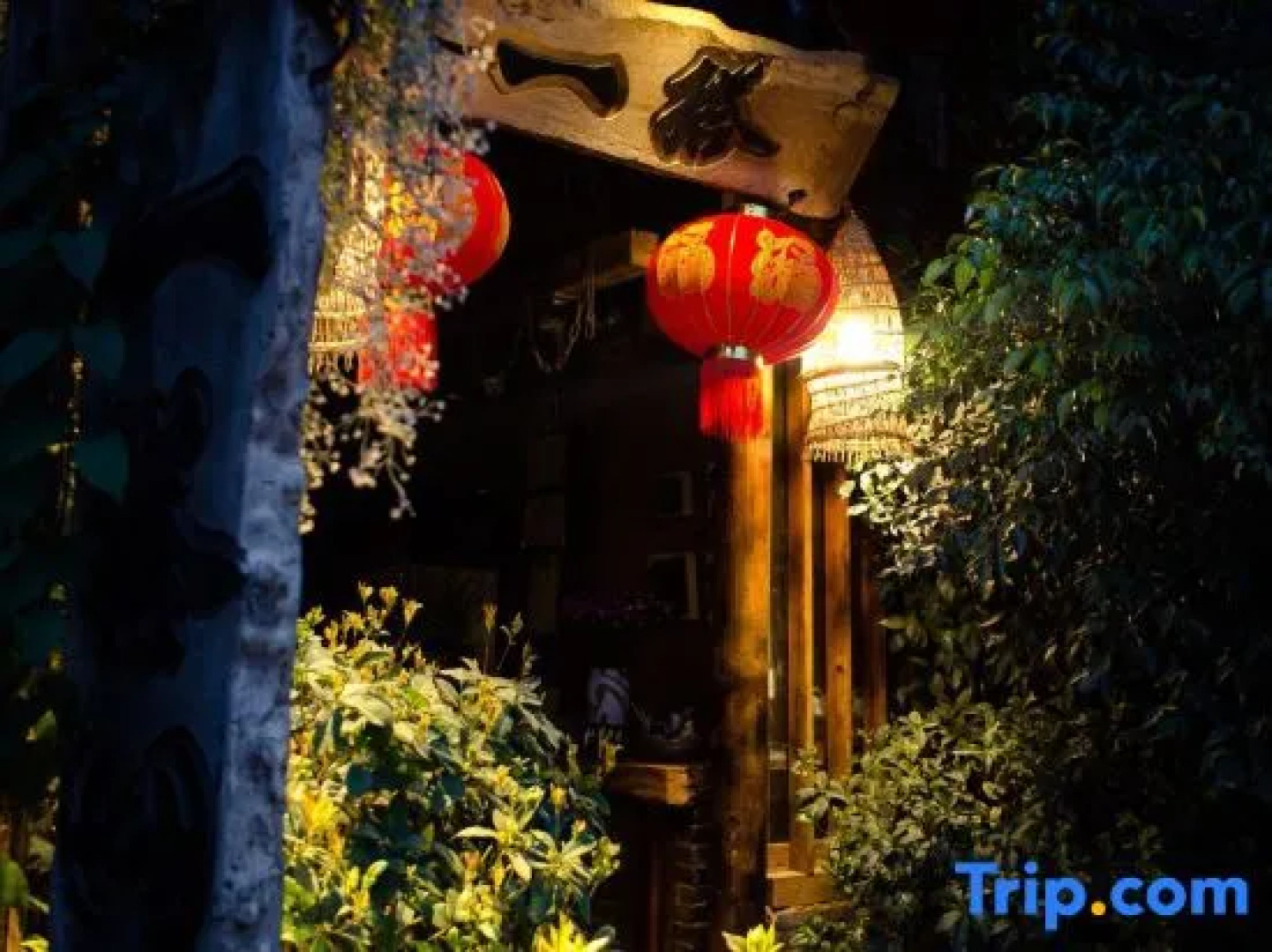 Tung lei small courtyard home