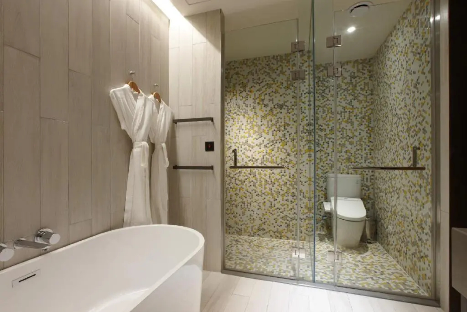 Discovery Hotel