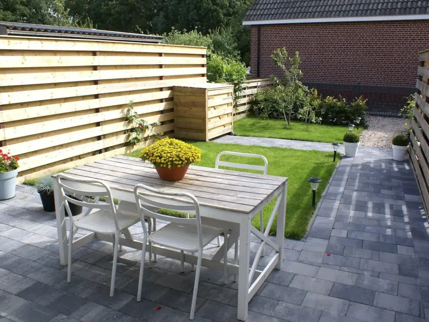 Cottage by Wadden Sea With Scenic Views