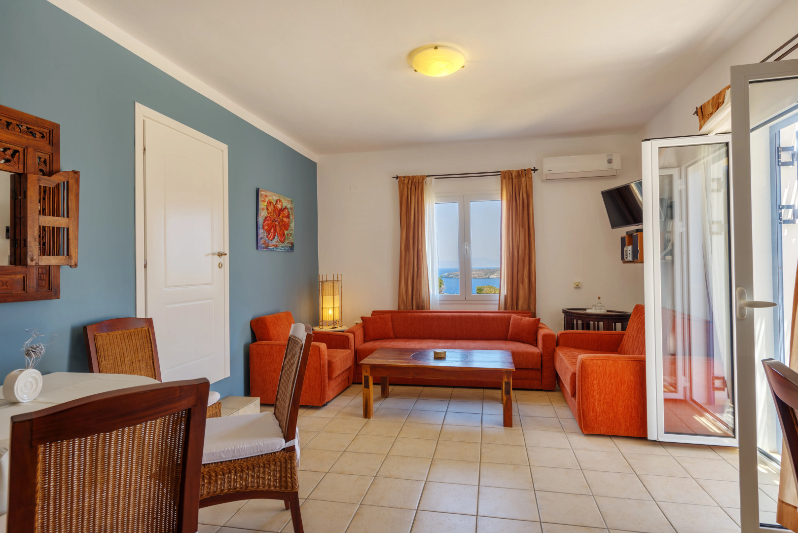 Sunrise Beach Suites