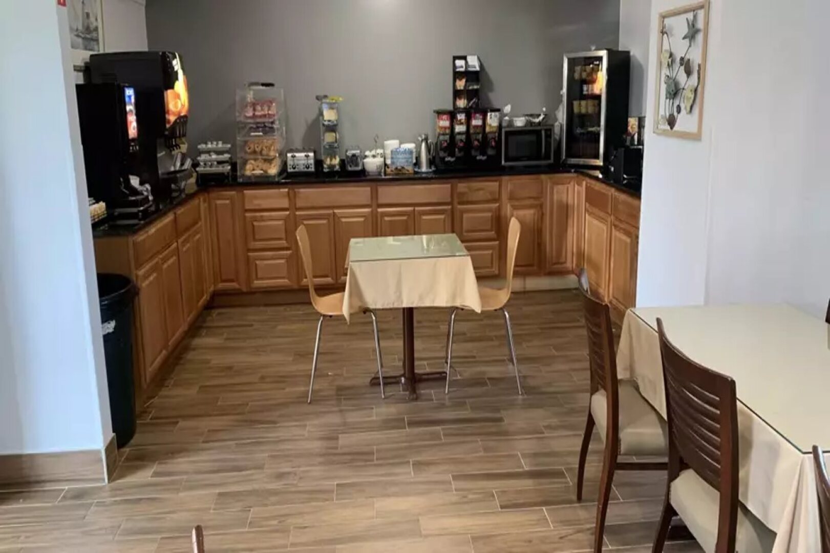 The Mariner Resort Cape Cod by The Red Collection