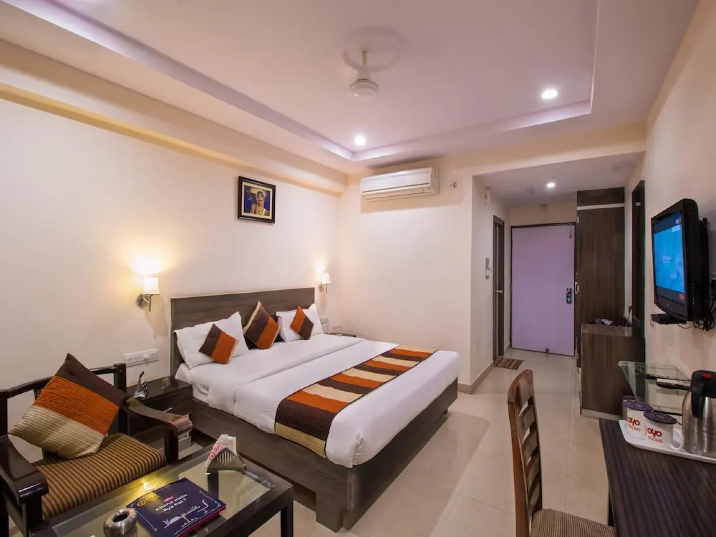 OYO 1903 Hotel Paras Inn