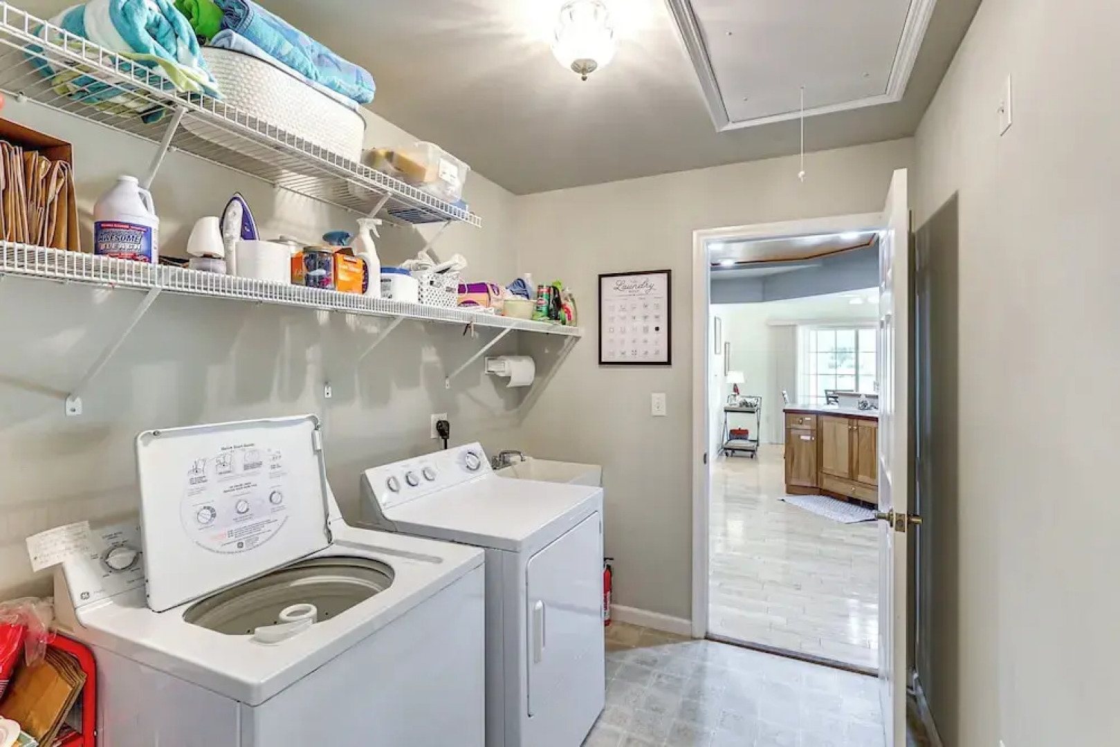 5 Mi to Beach: Lewes Home w/ Deck & Pond View