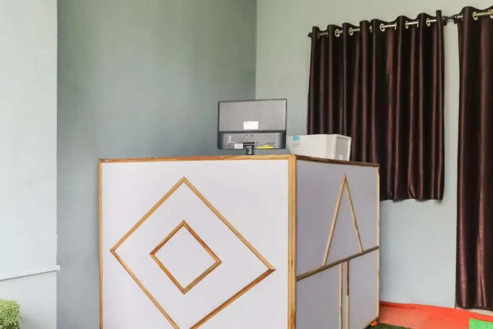 G Star Hotel by OYO Rooms