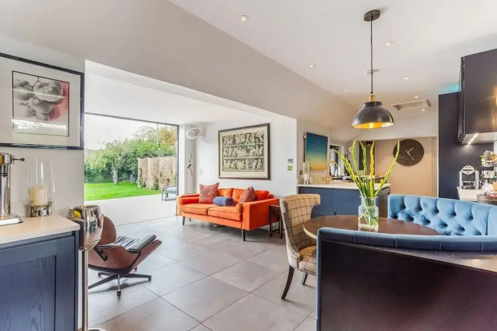 Crazy Fox House - From 600 Per Night