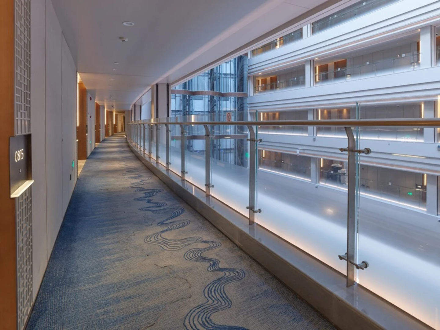 HUALUXE Nanjing Yangtze River by IHG