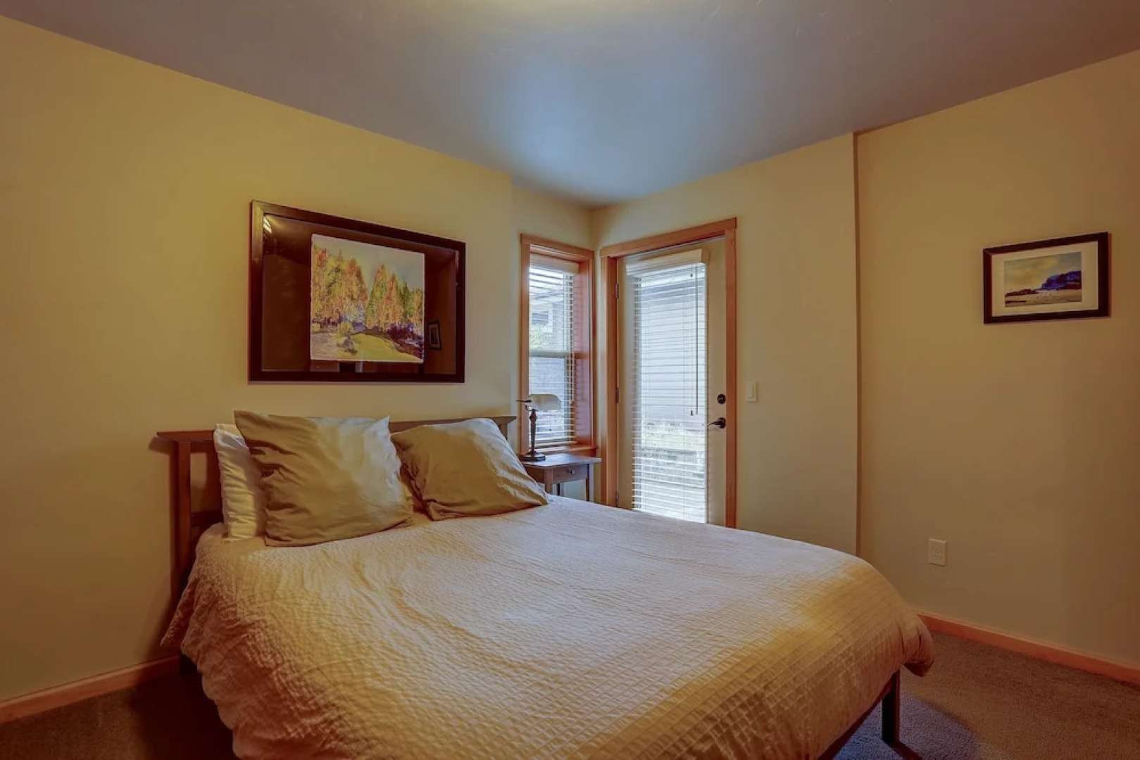 Hutson's Hideaway 1 Bedroom Apts by Redawning