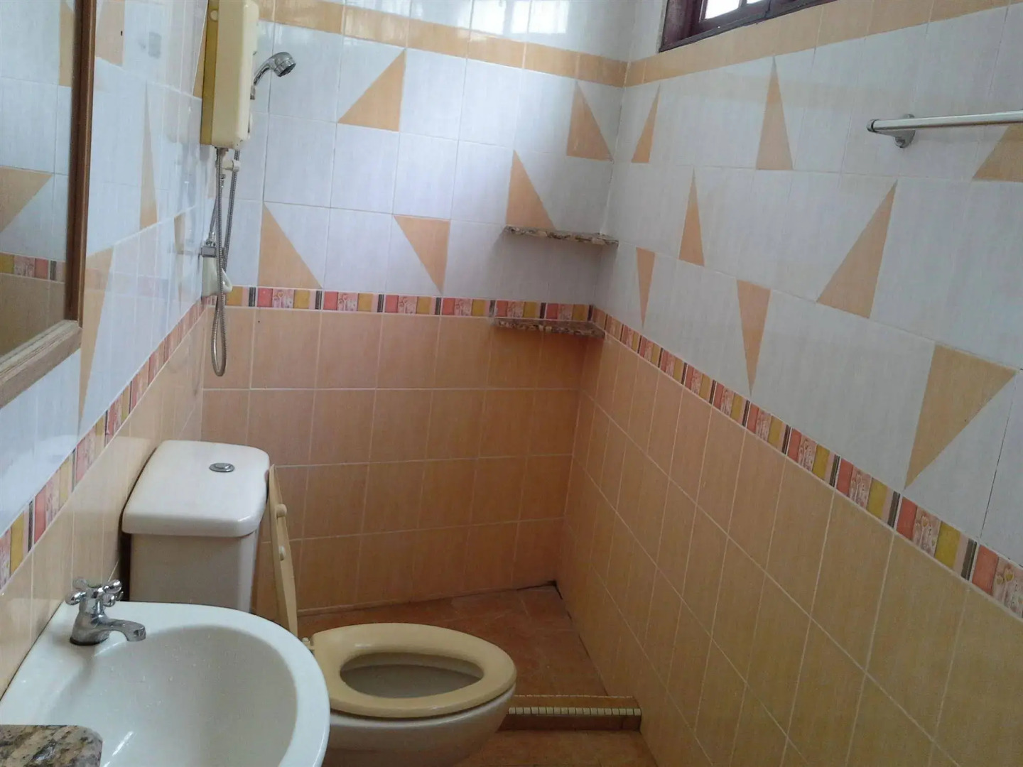 Baan Talay Homestay by the Beach