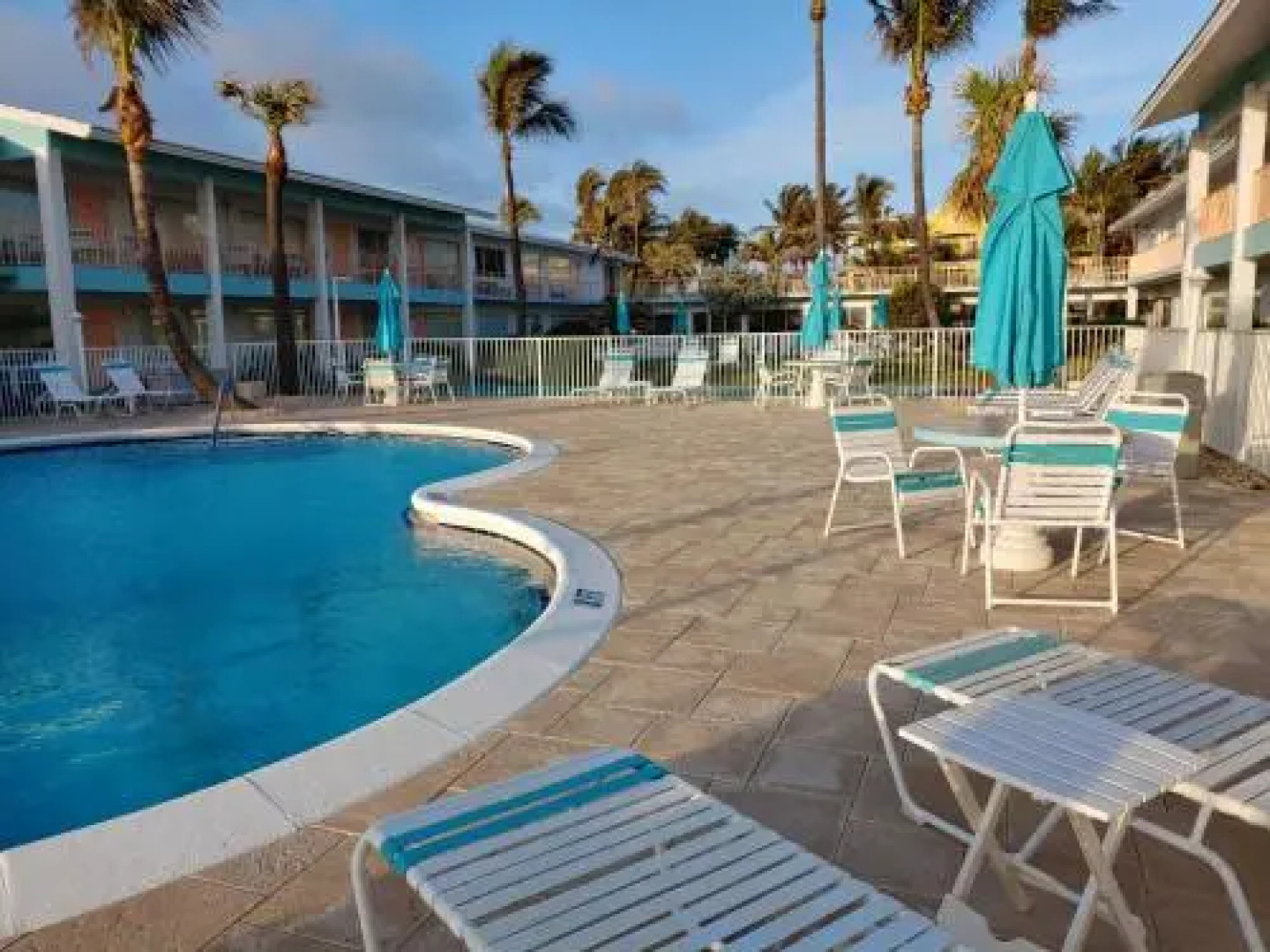 Sunrise Ocean Suites