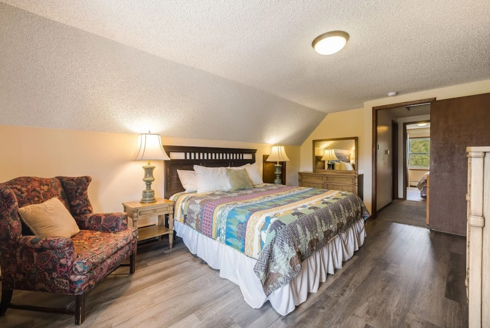 Grandma's Mountain Getaway - 3 Br Home