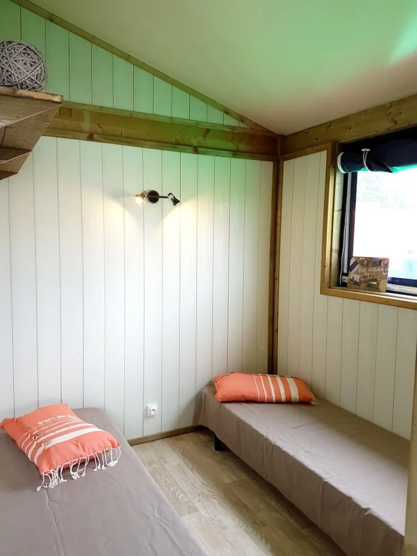 Bungalow With 2 Bedrooms in Commequiers, With Pool Access and Terrace - 27 km From the Beach