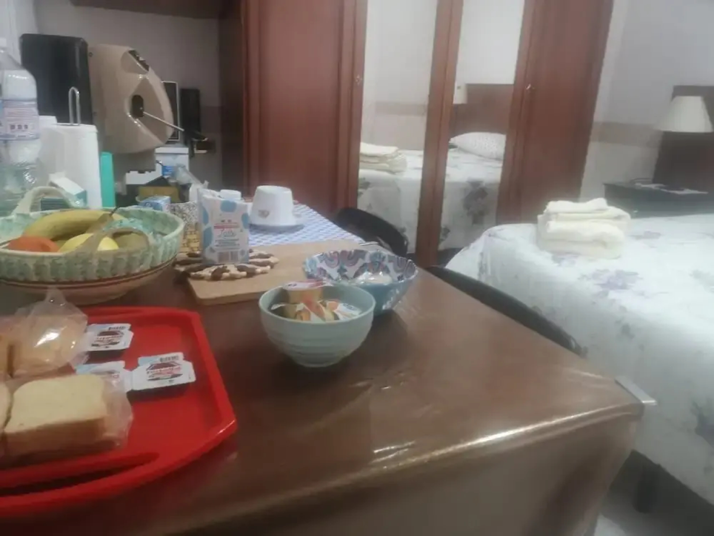 Antico Portale Host Roberto