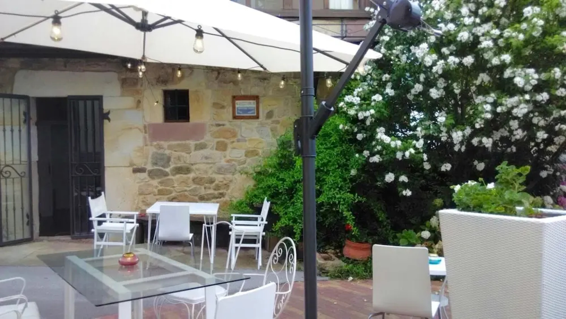 Apartamentos La Casona